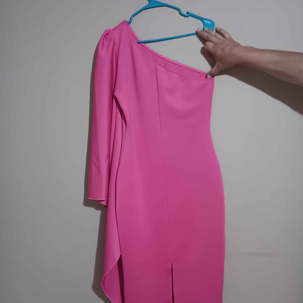 Elegant Pink One-Shoulder Dress